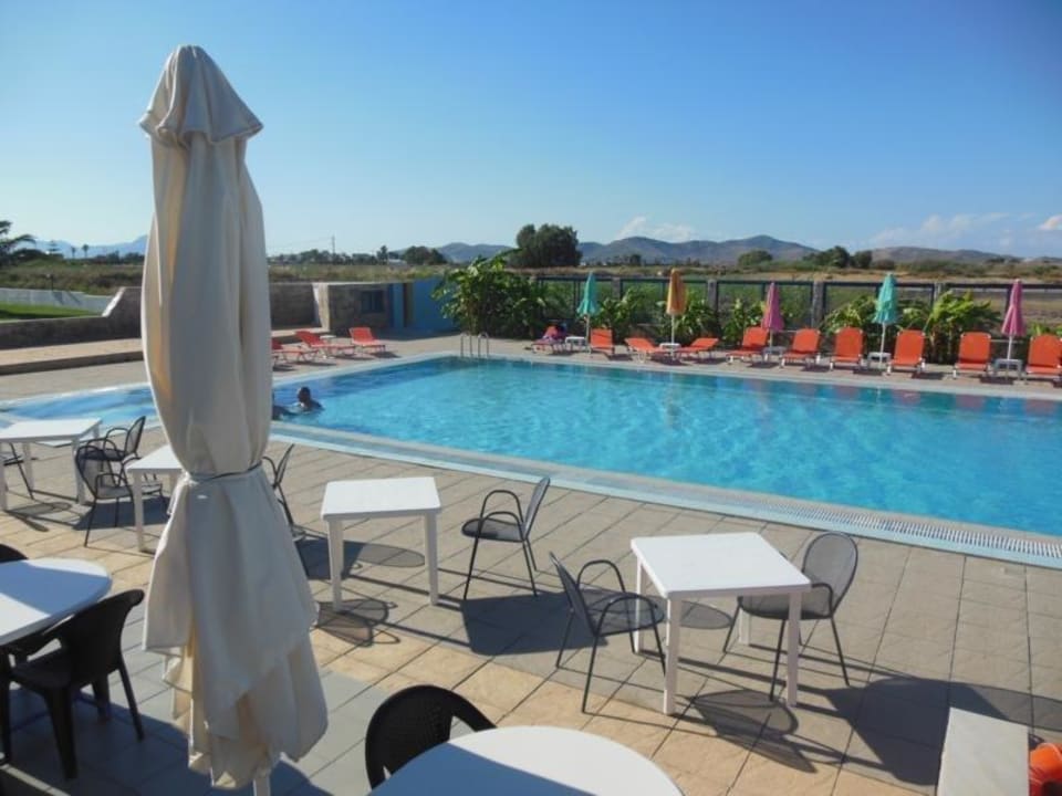 Pool Bouradanis Village Hotel