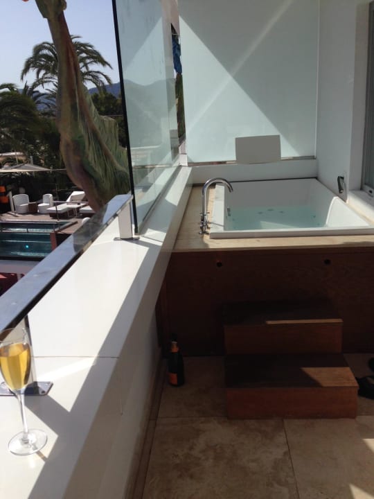 Whirlpool Anything can Happen Suite Ushuaia Ibiza Beach Hotel - The Tower / The Club - Adults only