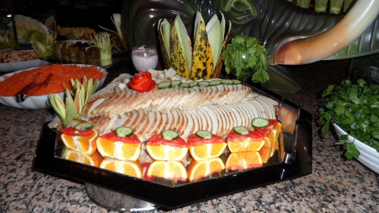 Lecker Hotel Orfeus Park