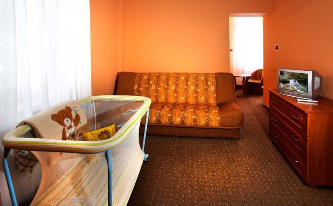 Pokój 2 osobowy w bud. A z łóżeczkiem dla malucha Pension Toreja