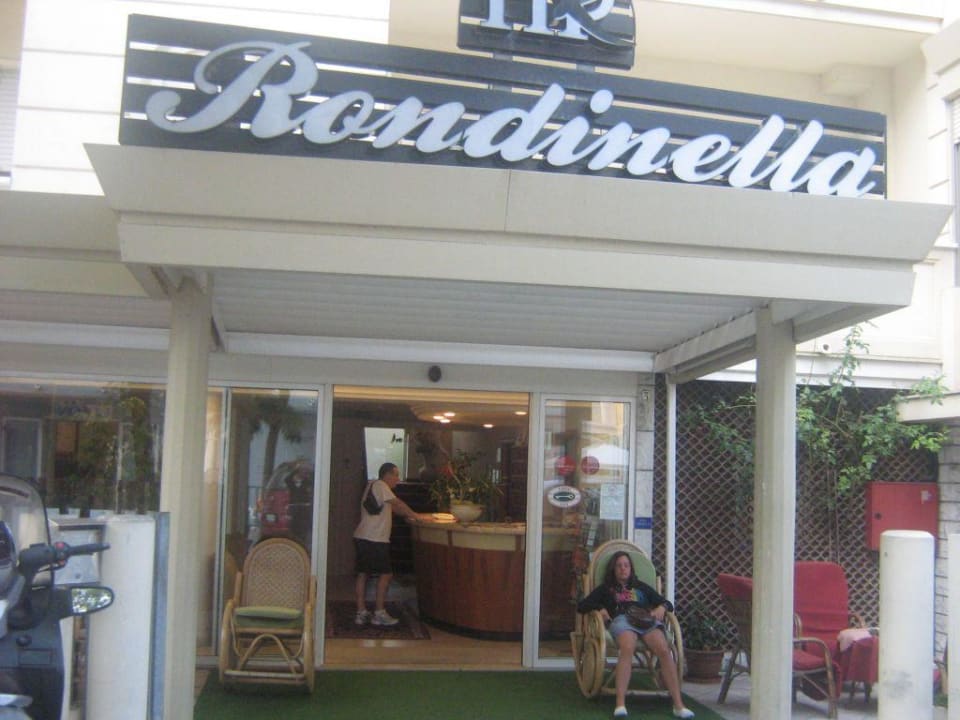 Eingang Hotel Rondinella
