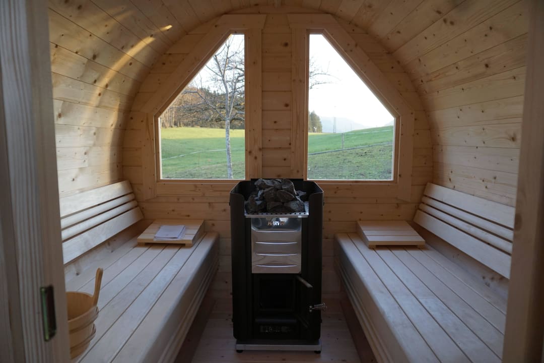 Unsere neue Fass-Sauna mit Holzofen und Bergblick Seimehof