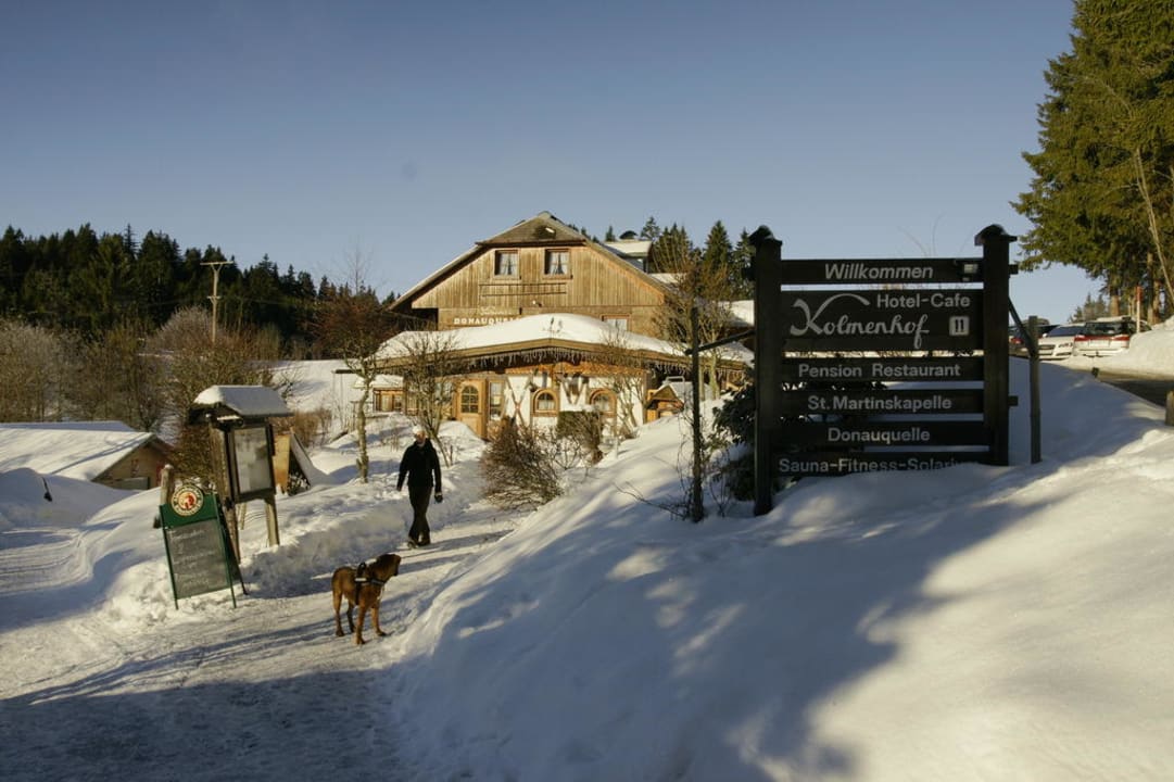 Eingang Gasthaus Kolmenhof an der Donauquelle