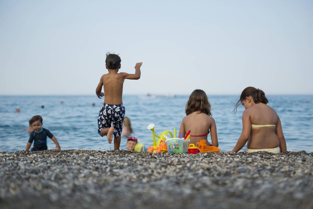 Beach Armas Gül Beach
