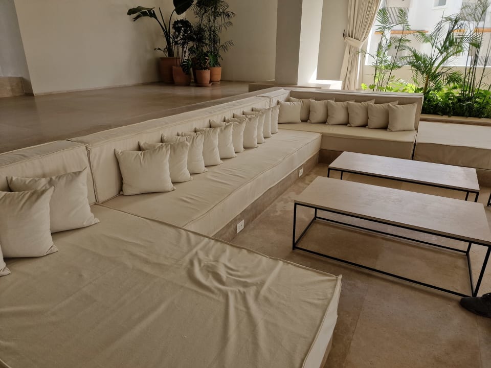 Lobby Serry Beach Resort