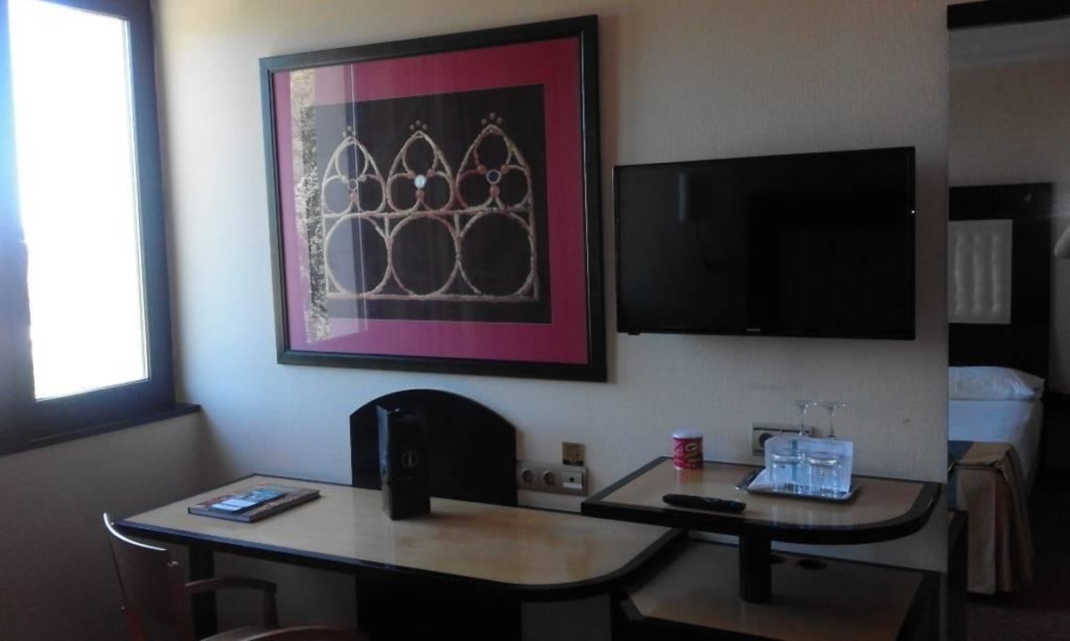 Wnętrze pokoju Hotel Abba Burgos