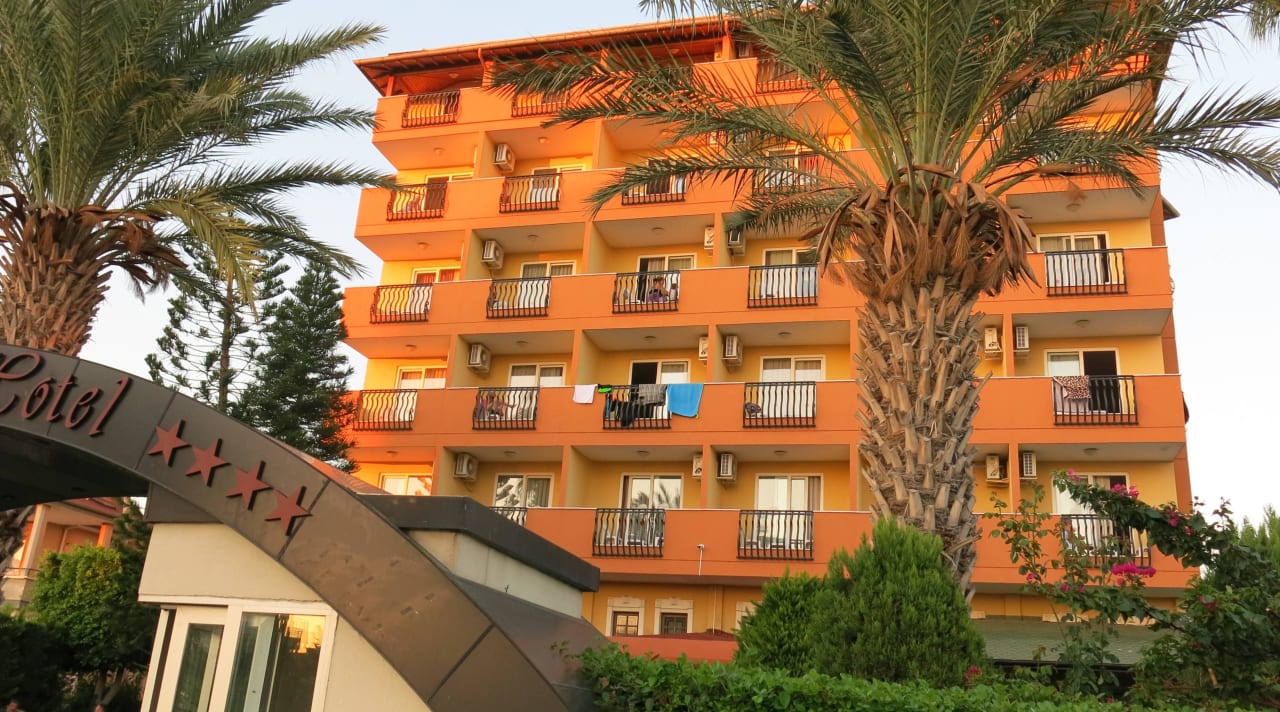 Der"alte" Teil Hotel Arabella World