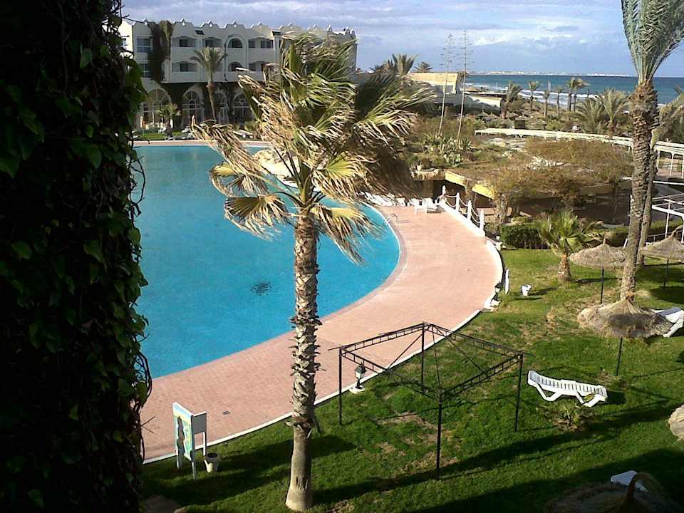 Aussenpool vom Zimmer zu sehen Mahdia Beach & Aquapark