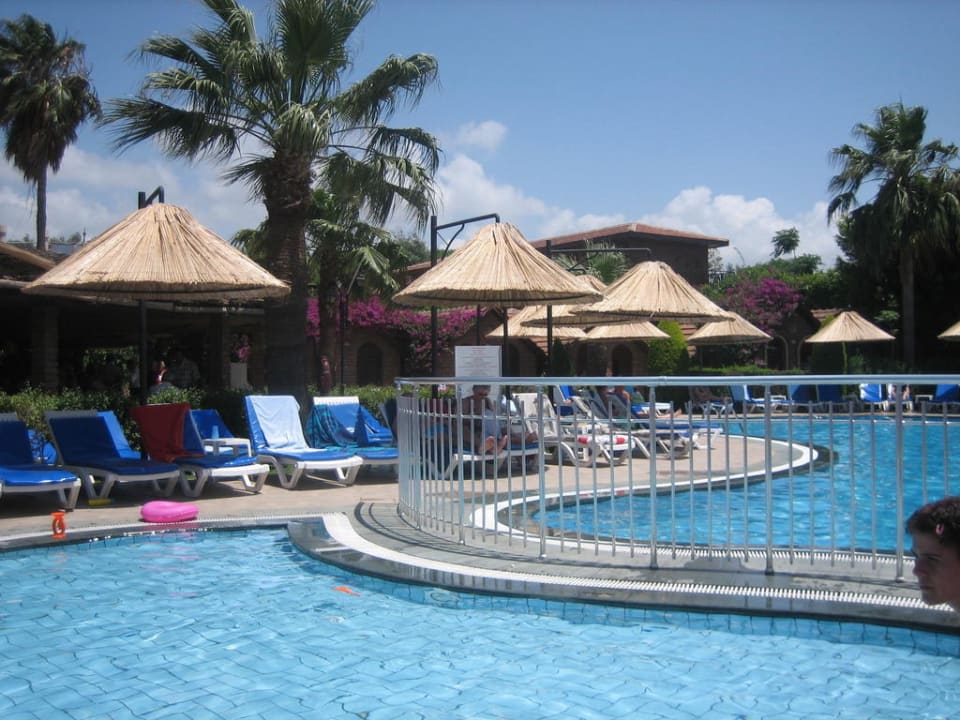 Pool Can Garden Beach