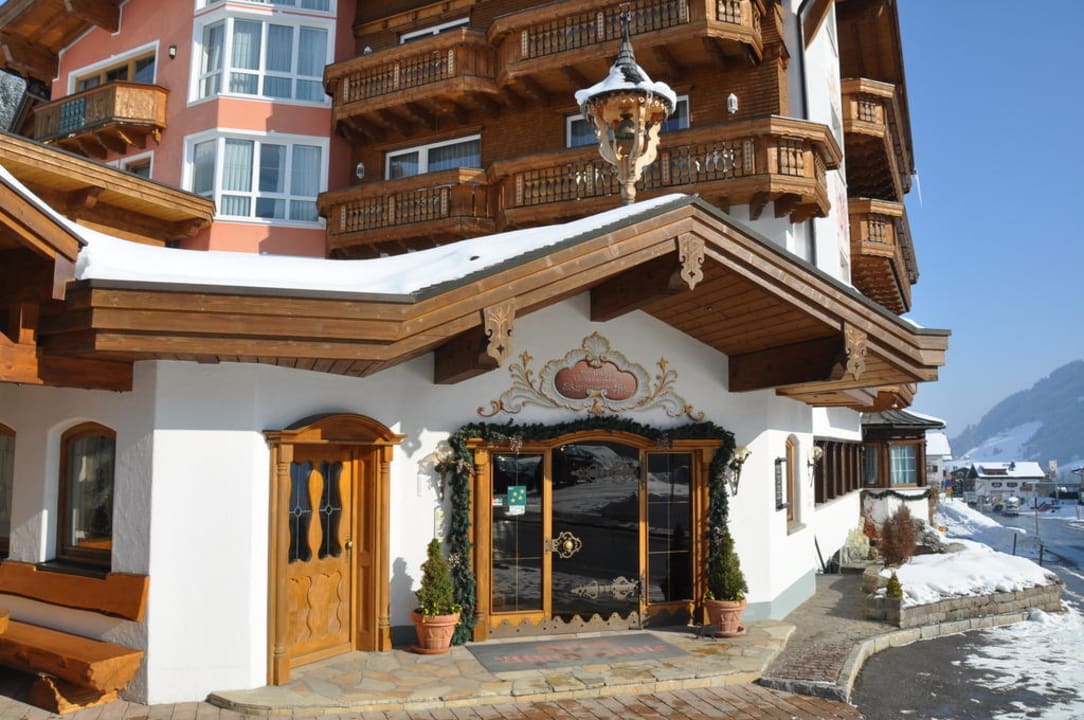 Netter Eingangsbereich Hotel Alpenstüble