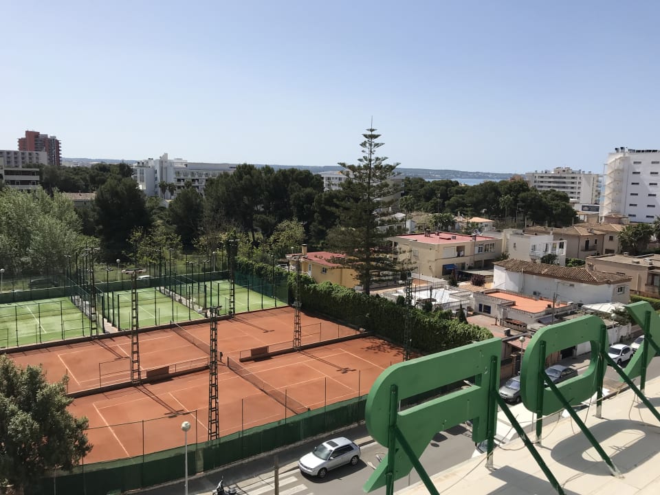 Außenansicht Hotel Luxor