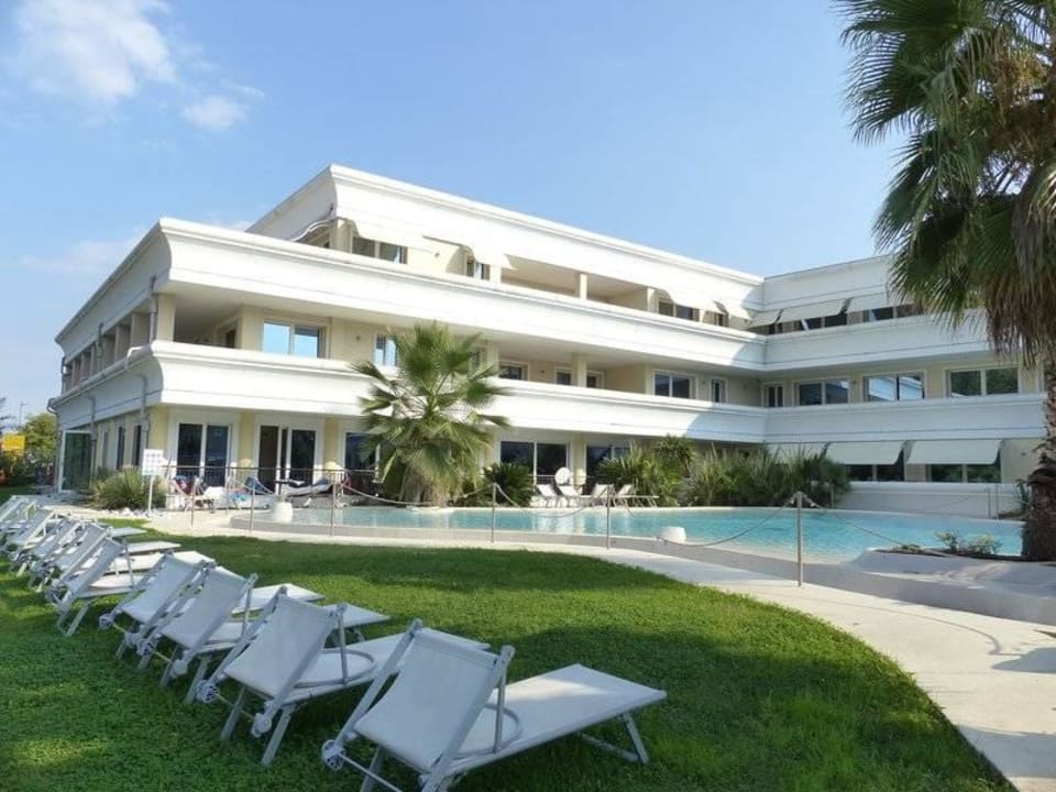 Pool Hotel Residence Relais Du Lac