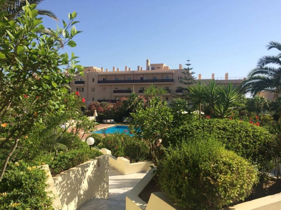 Eine schöne Hotelanlage Giannoulis Santa Marina Beach