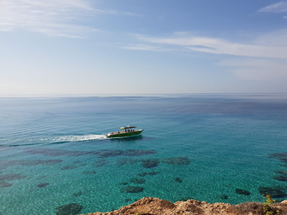 Ausblick Napa Mermaid Hotel & Suites