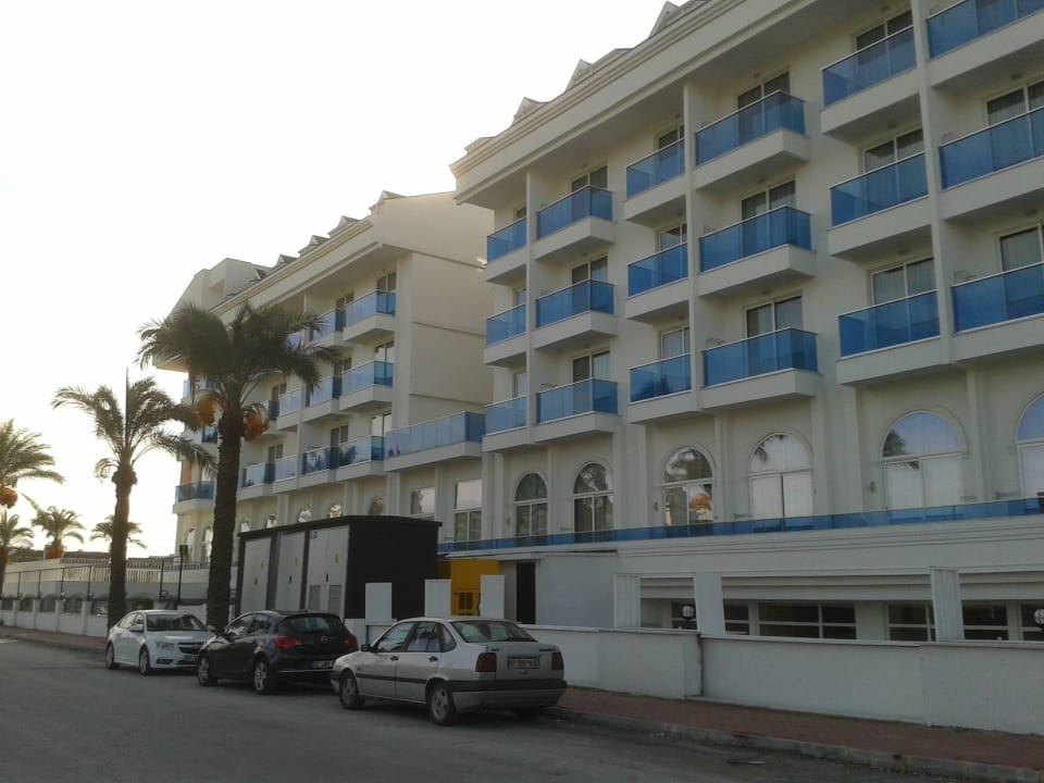 Zimmer mit Ostblick nach Kumköy Palm World Side Resort & Spa