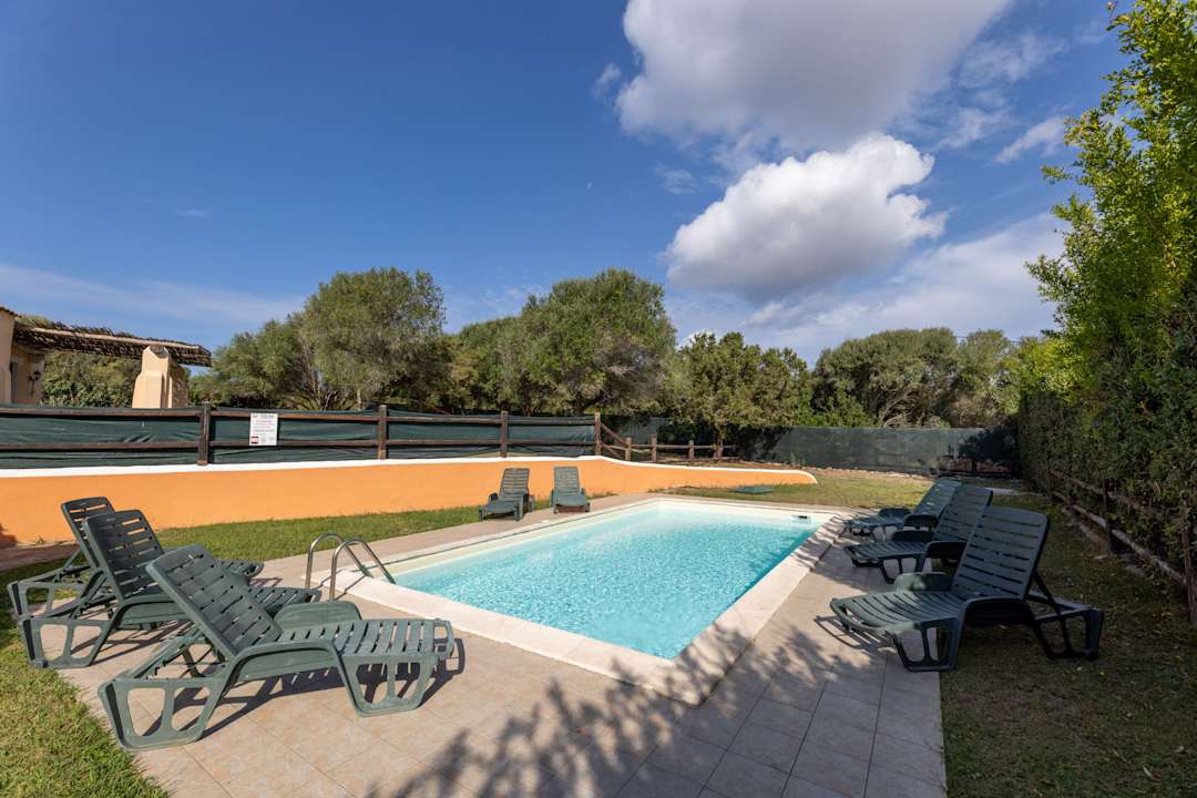 Pool Sea Villas Holiday Apartments