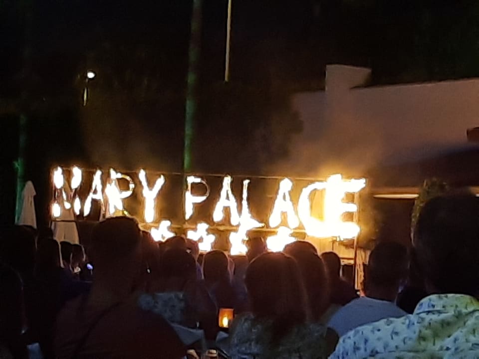 Gastro Mary Hotel Side
