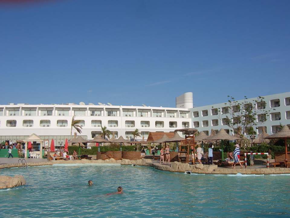 Widok z leżaka Titanic Resort & Aqua Park