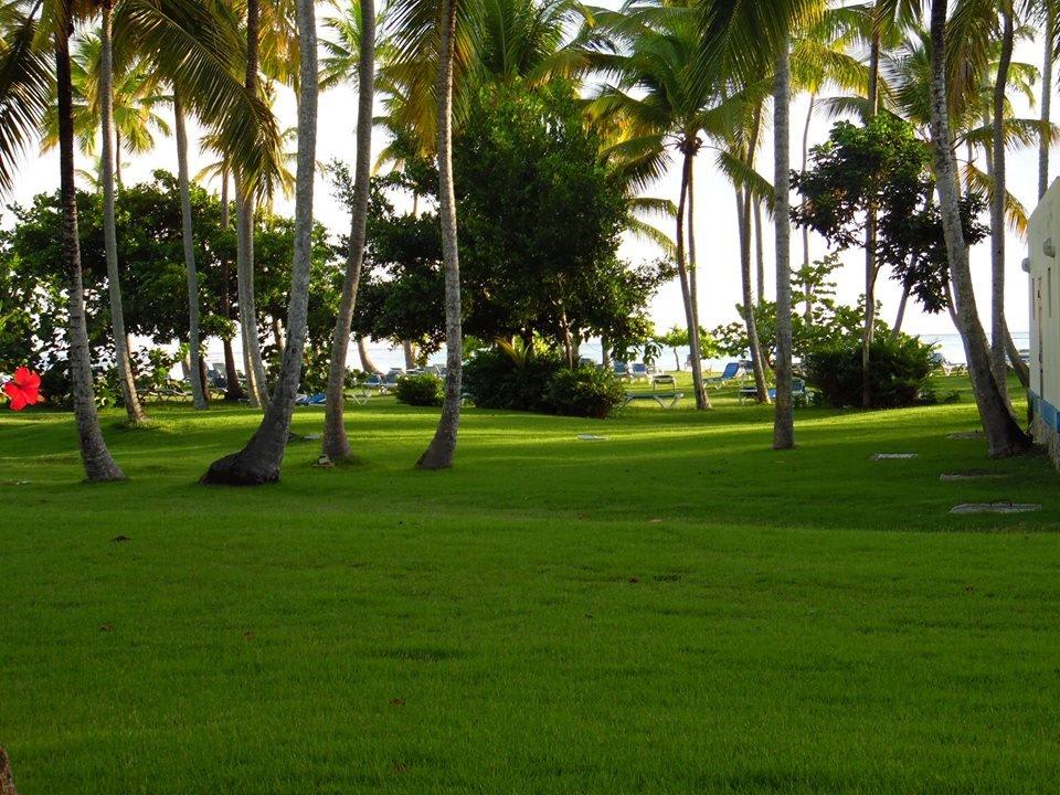 Zum Strand Wyndham Alltra Samana