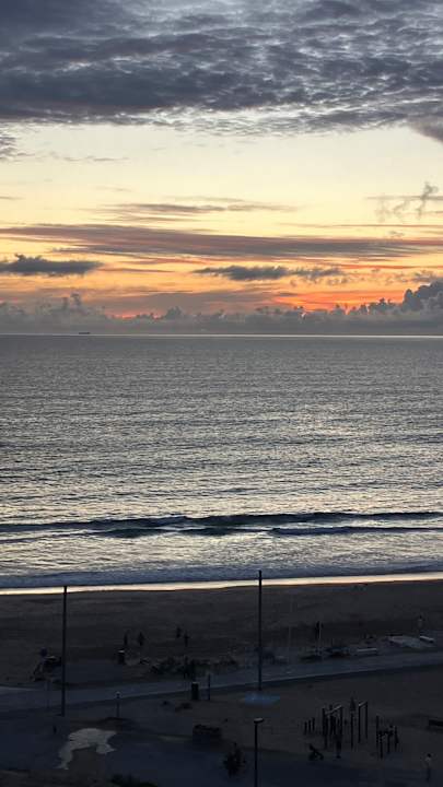 Strand Tryp Lisboa Caparica Mar