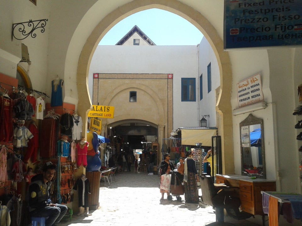 Durchgang zum Basar Diar Lemdina Hotel