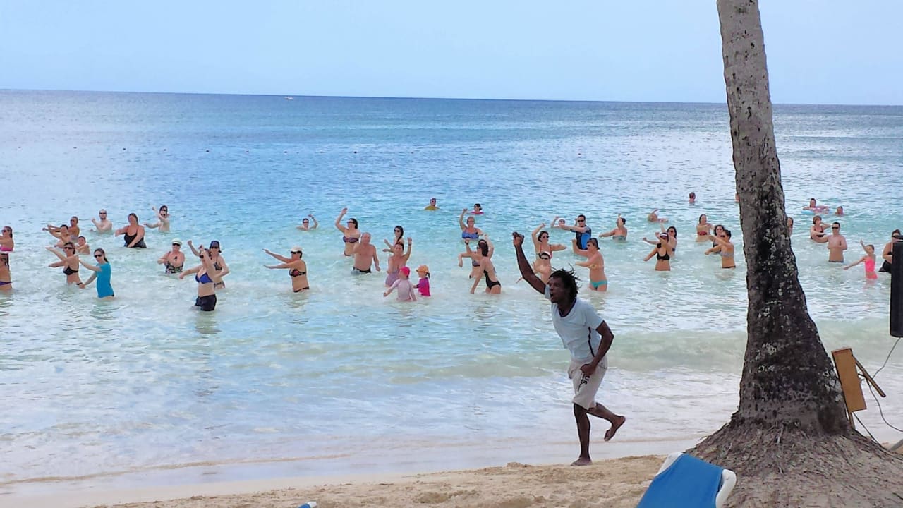Wassergymnastik Dreams La Romana Resort & Spa