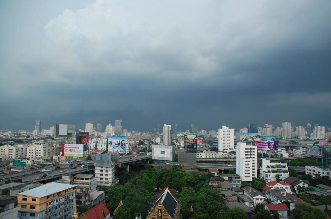 Regen über Bangkok Hotel Century Park