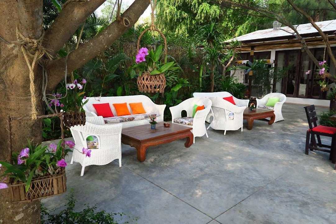 Vor dem Restaurant  Laksasubha Hua Hin