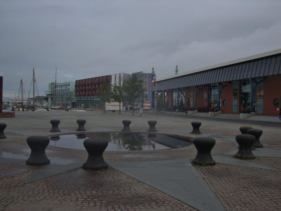 Blick zum Hotel Nordsee Hotel Fischereihafen