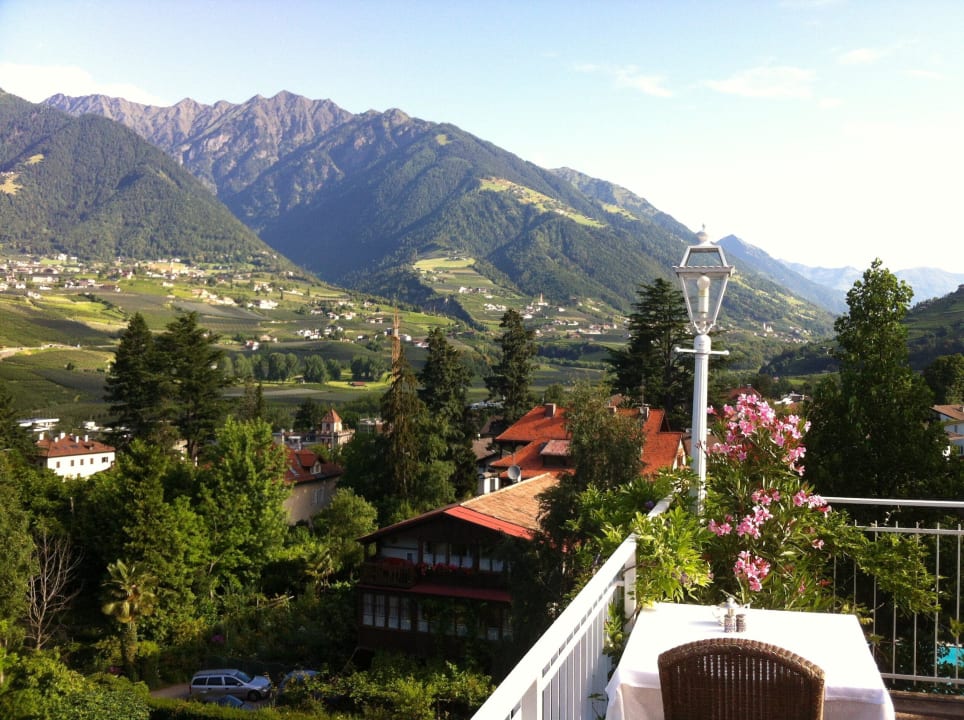 Blick von der Frühstücksterrasse im 5. Stock Hotel Villa Irma
