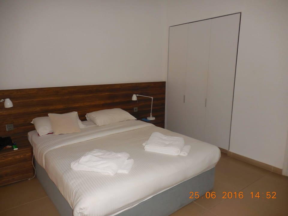 Schlafbereich (Suite) Amphora Hotel & Suites