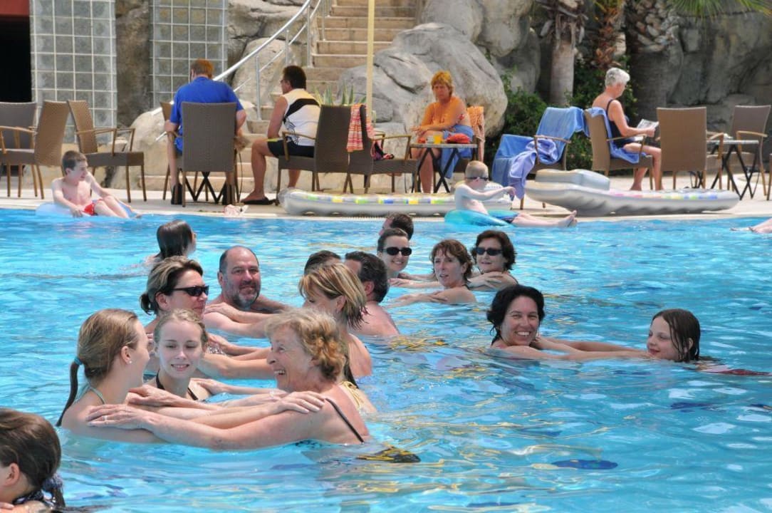 Wassergymnastik... Monachus Family Resort Sorgun