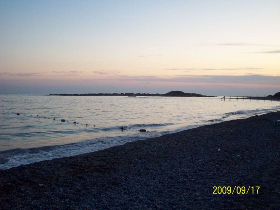 Plaża wieczorem Mira Meridia Beach Hotel