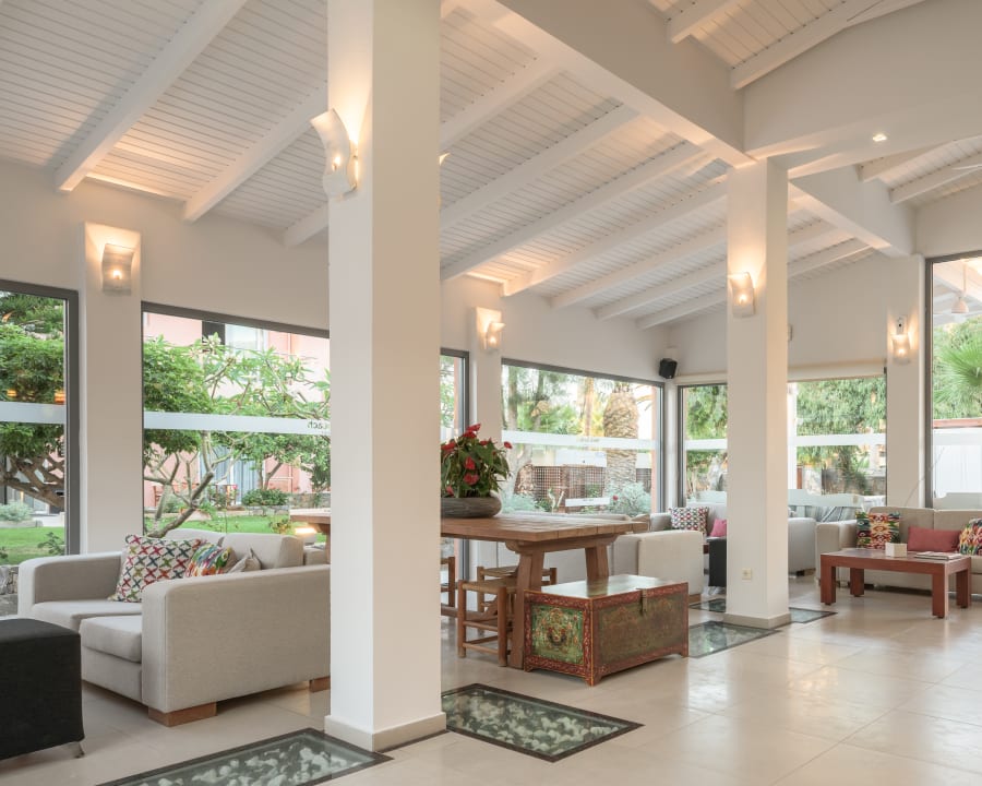 Lobby High Beach Resort