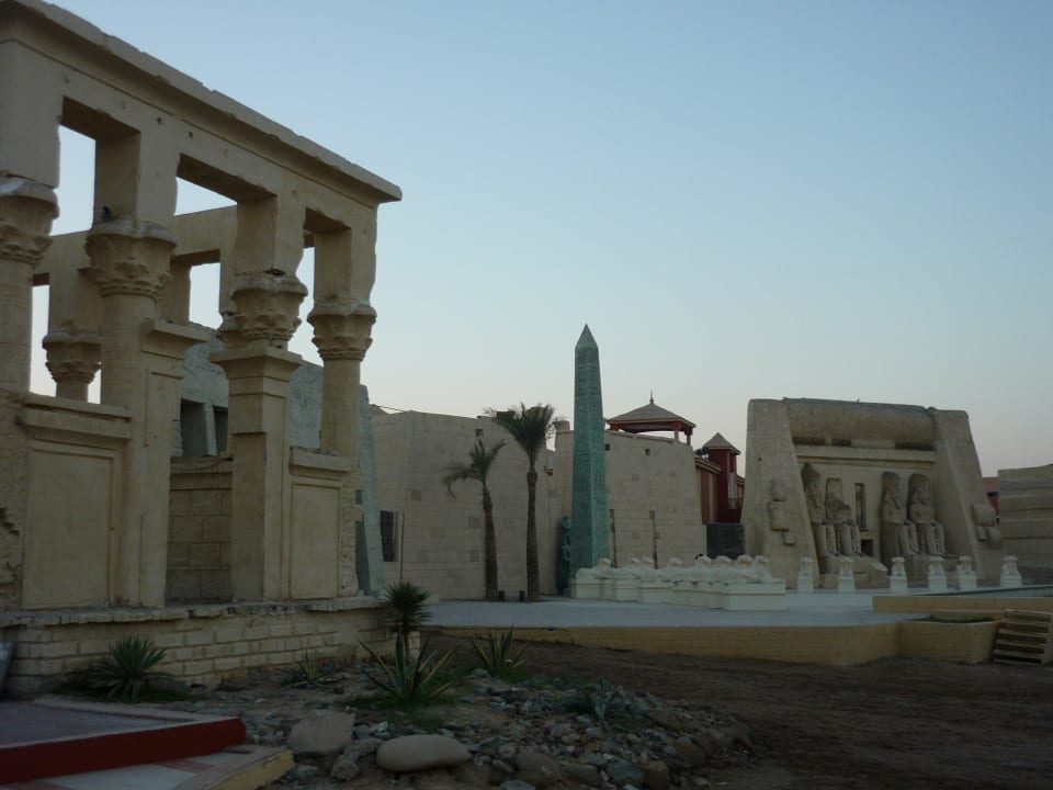 Wirklich schön gestaltet Pickalbatros Alf Leila Wa Leila Resort - Neverland Hurghada