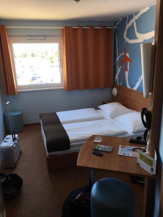 Zimmer B&B Hotel Baden Airpark