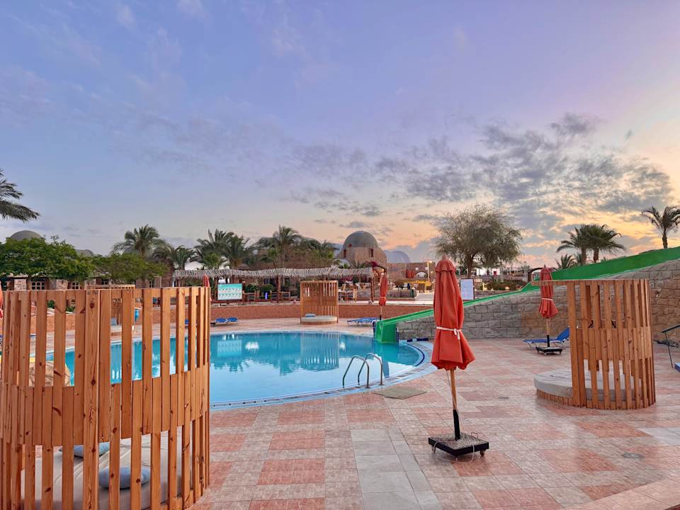 Pool Utopia Beach Club