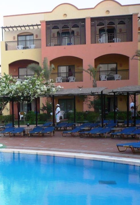 Wygląd zewnętrzny hotelu, basen Jaz Makadi Saraya Resort