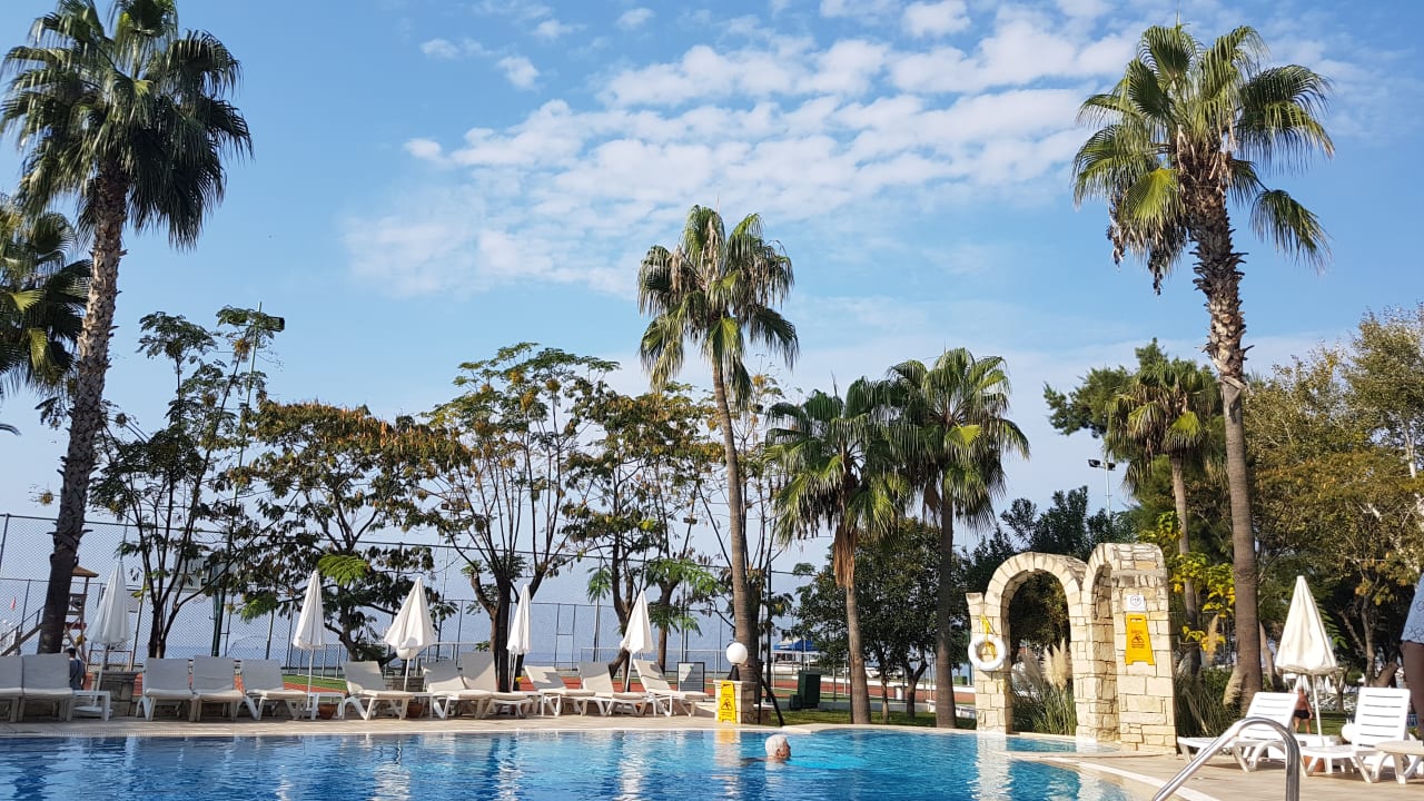 Pool Labranda Alantur Resort