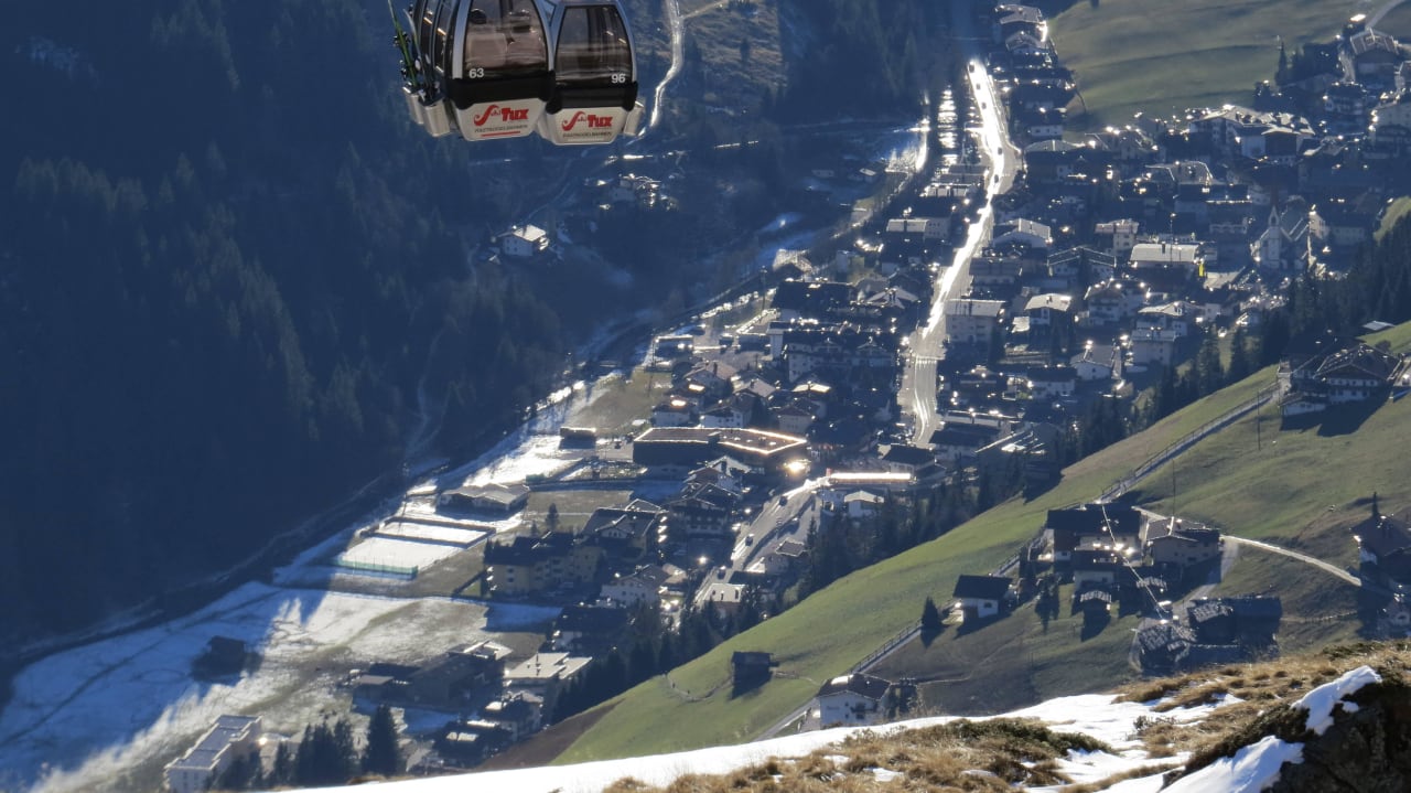 Blick vom Rastkogel nach Lanersbach Auenhotel