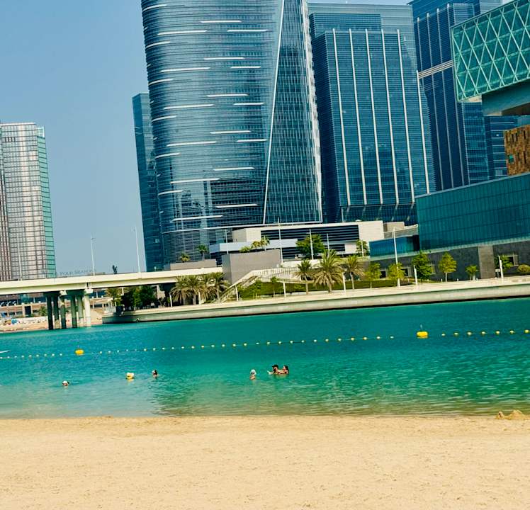 Strand Beach Rotana