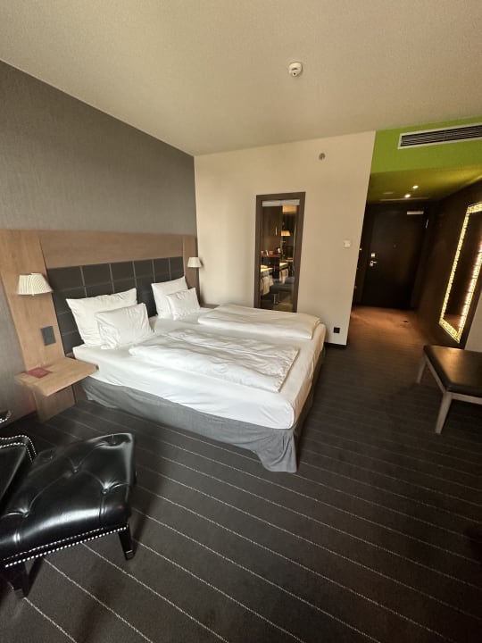 Zimmer Mövenpick Hotel Stuttgart Airport
