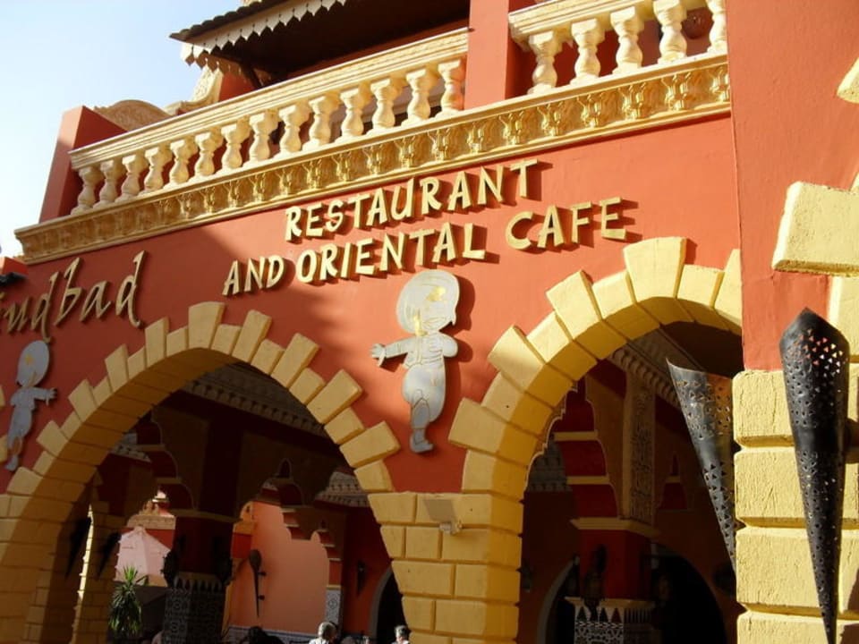 Café Pickalbatros Alf Leila Wa Leila Resort - Neverland Hurghada