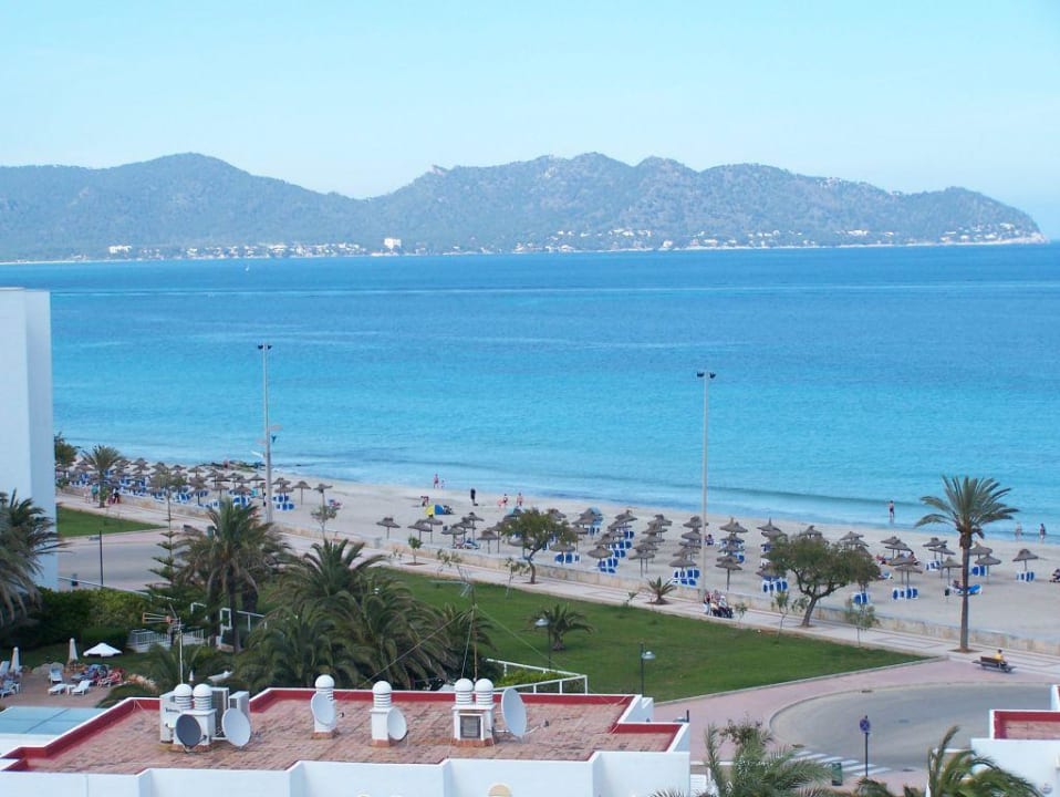 Blick vom Balkon in 6.Etage Hipotels Bahia Grande