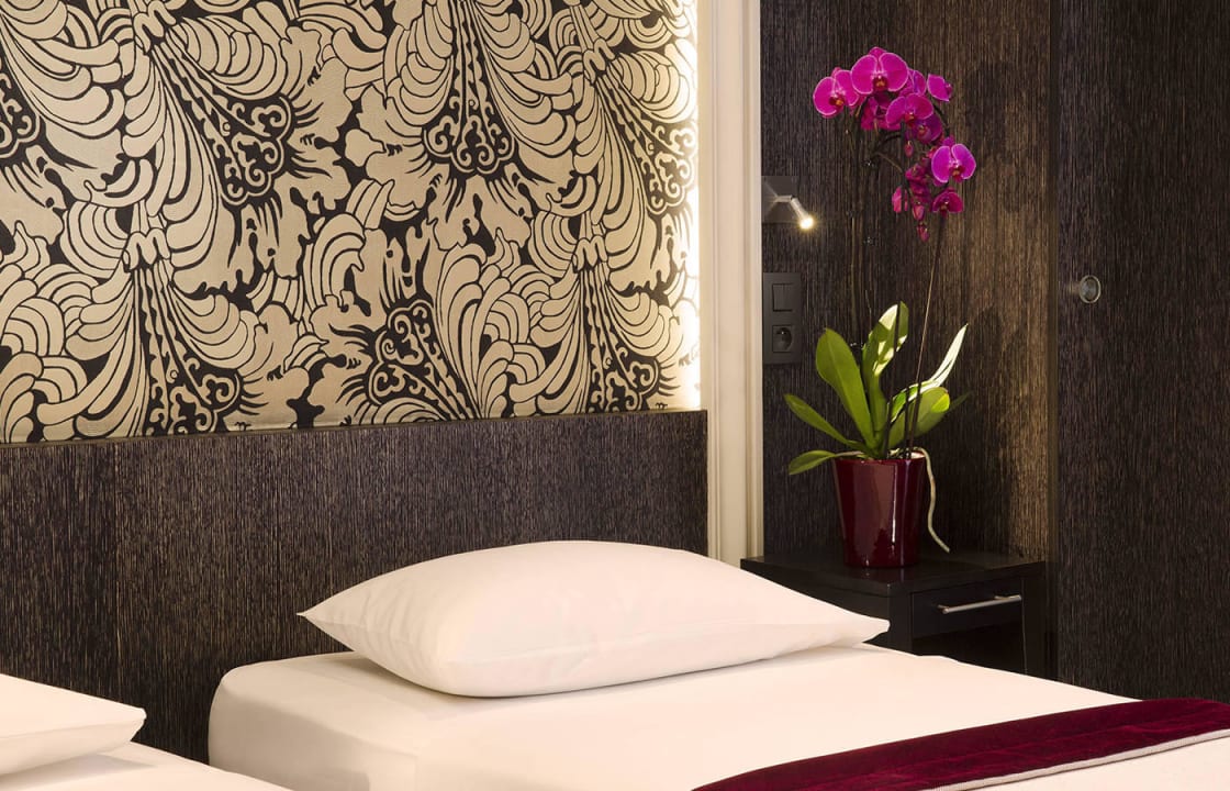 Guest Room Central Hotel Paris