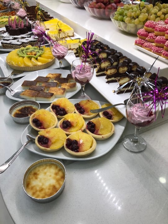 Gastro Laguna Beach Alya Resort & Spa Hotel