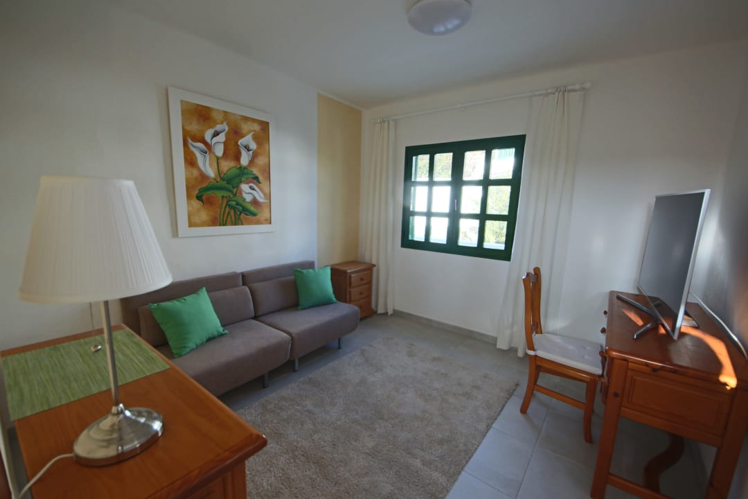 Zimmer IVV.SL Ferienhaus Vieja 9