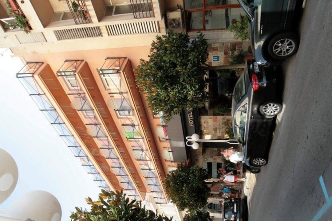 Straßenseite Hotel Vila de Tossa