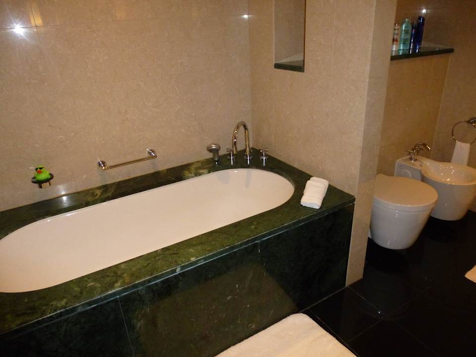 Marmor Bad Hotel Jumeirah Emirates Towers