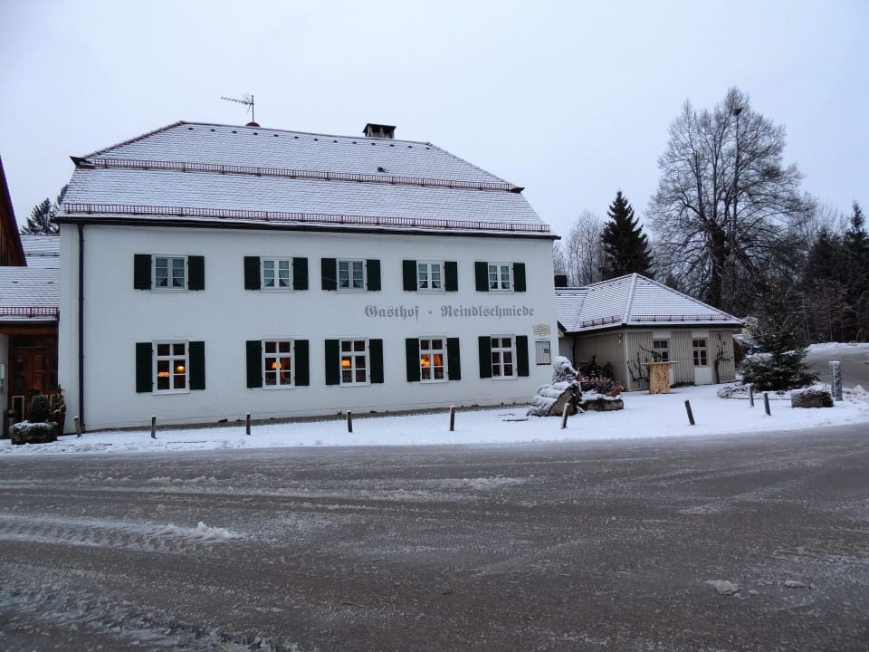 Gaststube, das Hotel liegt dahinter Landgasthof Hotel Reindlschmiede